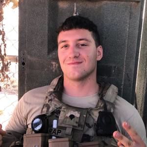 Meet your Posher, Jean